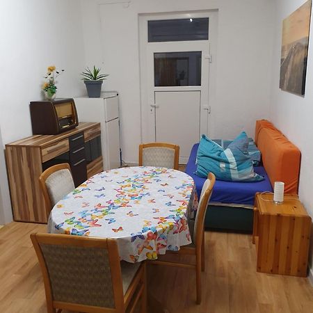 Ferienwohnung In Diehlo Айзенхюттенштадт Экстерьер фото